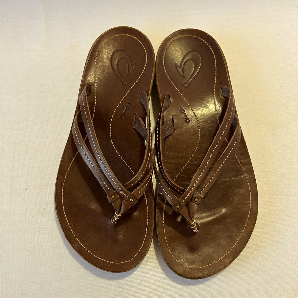 OluKai Premium Leather Sandals